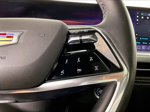 Used 2025 Cadillac Escalade Premium Luxury image 29