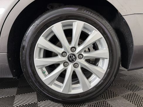 Used 2019 Toyota Camry LE FWD image 22