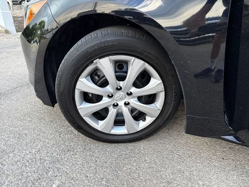 Used 2024 Toyota Corolla LE FWD image 27