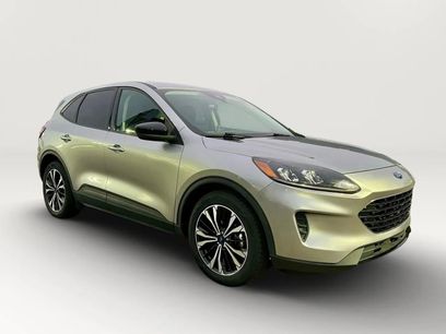 Used 2021 Ford Escape SE w/ SE Sport Appearance Package