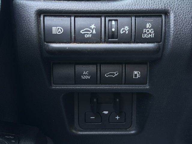 Used 2025 Toyota Land Cruiser w/ Premium Package AWD/4WD image 21