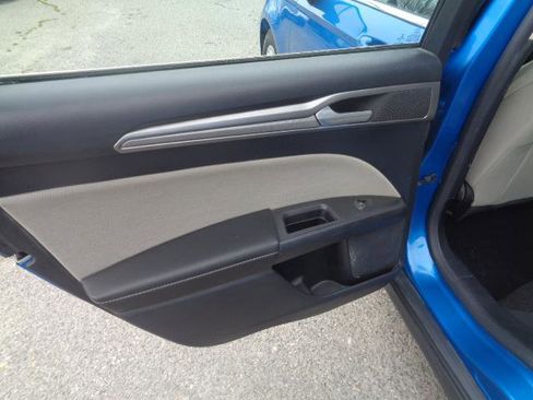 Used 2020 Ford Fusion S image 16