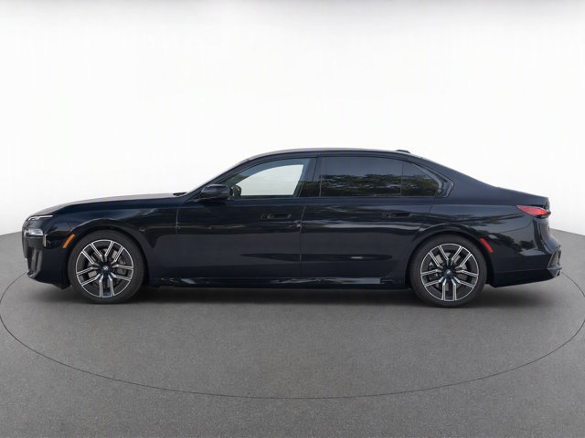 Used 2023 BMW 760i xDrive AWD/4WD image 7