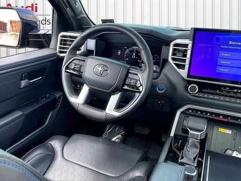 Used 2023 Toyota Sequoia Platinum image 8