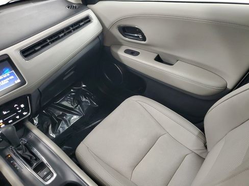 Certified 2021 Honda HR-V EX-L image 11