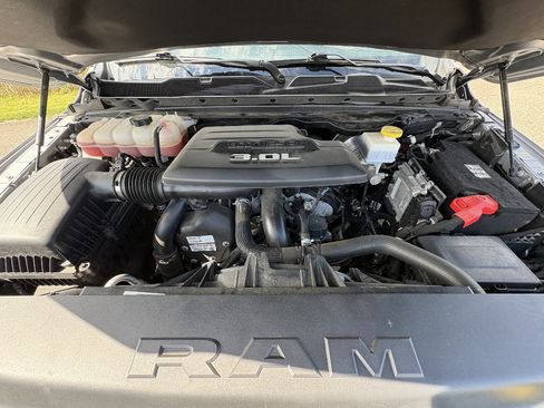 Used 2022 RAM 1500 Limited w/ Cold Weather Group AWD/4WD image 13