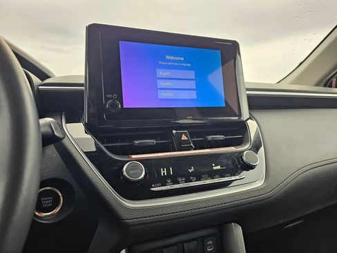 Used 2023 Toyota Corolla Cross LE w/ Moonroof Package image 25