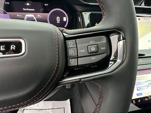 Used 2025 Jeep Wagoneer S Limited w/ Comfort Package image 29