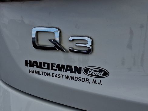 Used 2018 Audi Q3 2.0T Premium w/ Convenience Package image 29