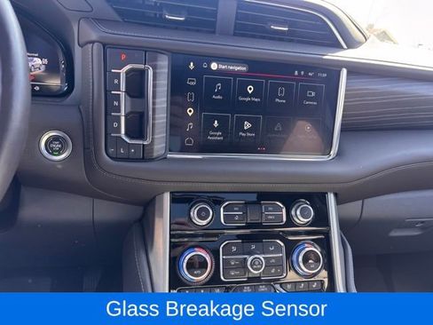 Used 2023 GMC Yukon Denali w/ Advanced Technology Package AWD/4WD image 16