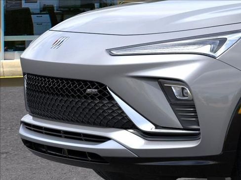 New 2026 Buick Envista Sport Touring image 13