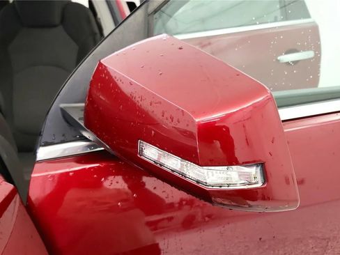 Used 2015 Chevrolet Traverse LT w/ Style and Technology Package FWD image 18