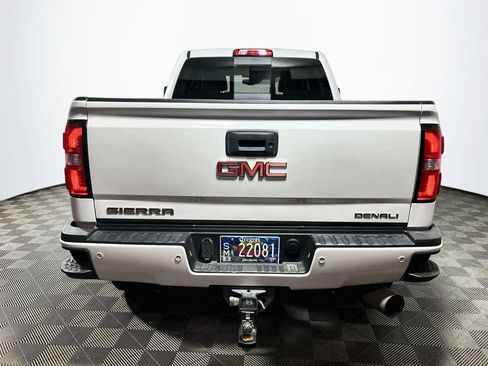 Used 2018 GMC Sierra 2500 Denali AWD/4WD image 6