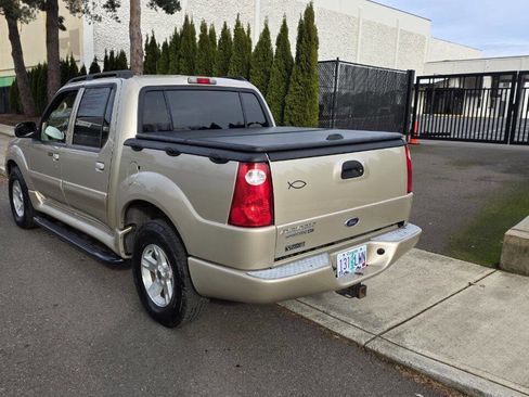 Used 2005 Ford Explorer Sport Trac XLT image 7
