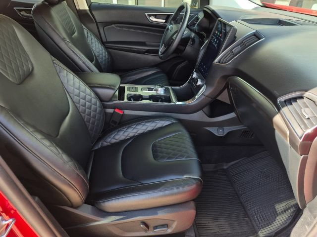 Used 2023 Ford Edge Titanium AWD/4WD image 14