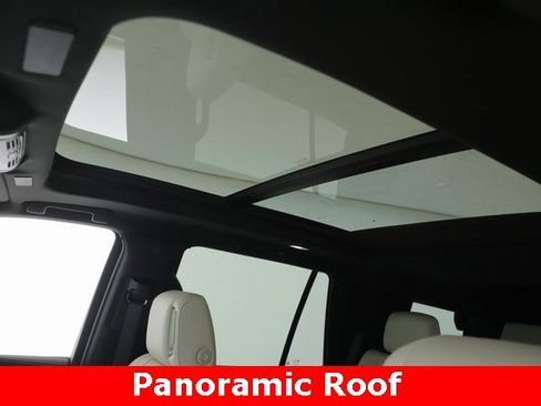 Used 2025 Cadillac Escalade Sport w/ Touring Package image 19