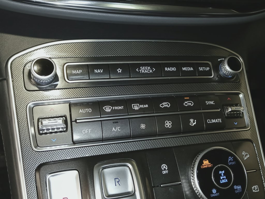 Used 2023 Hyundai Santa Fe SEL w/ Premium Package AWD/4WD image 22