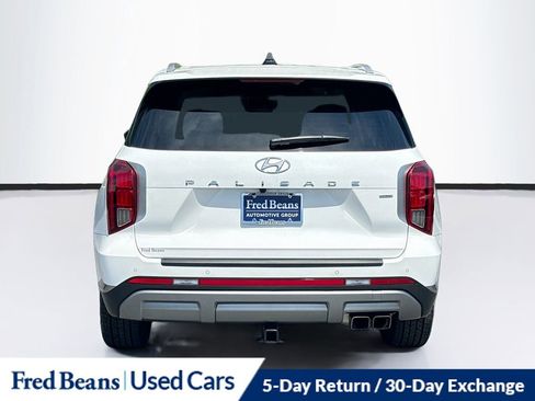 Used 2023 Hyundai Palisade SEL w/ Premium Package AWD/4WD image 6