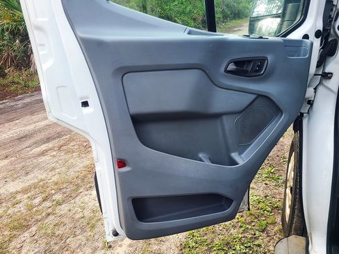 Used 2016 Ford Transit 250 130 Low Roof w/ Exterior Upgrade Package image 21