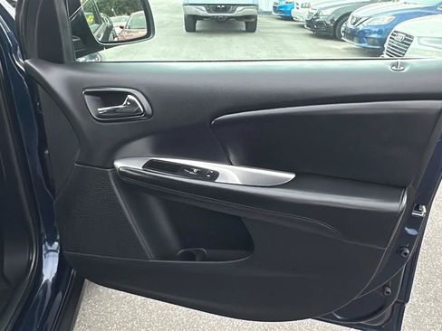 Used 2017 Dodge Journey SE FWD image 35