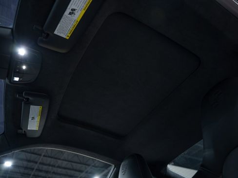 Used 2017 Porsche 911 Turbo S image 22