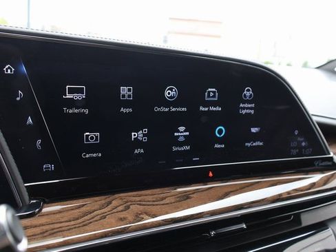 Certified 2021 Cadillac Escalade Premium Luxury Platinum AWD/4WD image 37