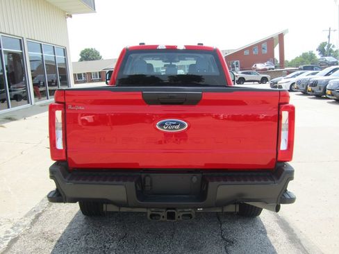 Used 2023 Ford F250 XL AWD/4WD image 4