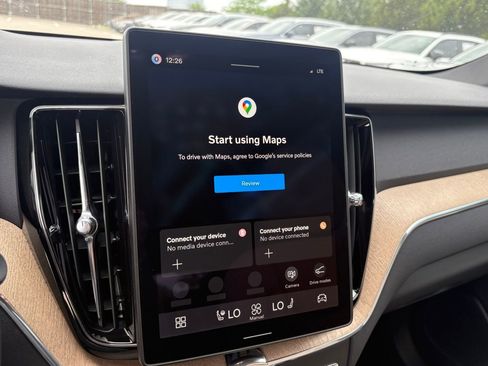 New 2026 Volvo XC60 B5 Plus w/ Protection Package Premier AWD/4WD image 17