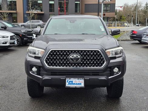 Used 2018 Toyota Tacoma TRD Off-Road image 8