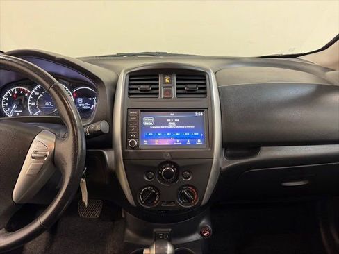 Used 2019 Nissan Versa Note SV image 22