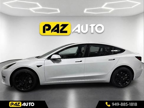 Used 2023 Tesla Model 3 Standard Range RWD image 2