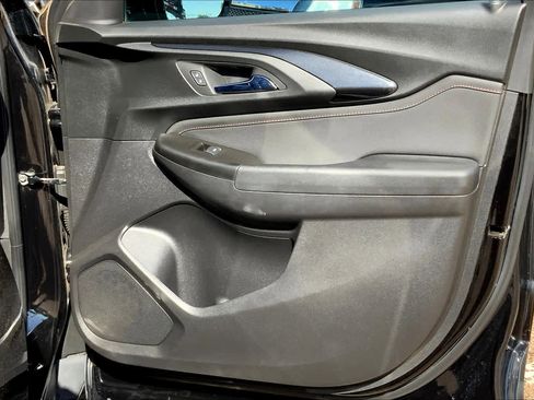 Used 2022 Chevrolet TrailBlazer RS image 22