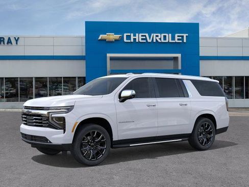 New 2026 Chevrolet Suburban Premier w/ Sun And Tow Package AWD/4WD image 2