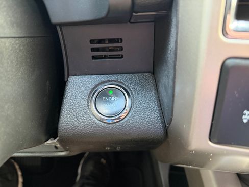 Used 2015 Ford F150 Lariat w/ Equipment Group 502A Luxury AWD/4WD image 21