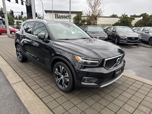 Used 2021 Volvo XC40 T5 Inscription w/ Advanced Package AWD/4WD image 3