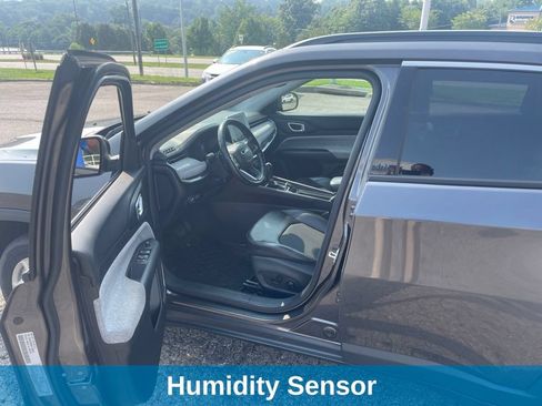 Used 2022 Jeep Compass Latitude w/ Convenience Group AWD/4WD image 9