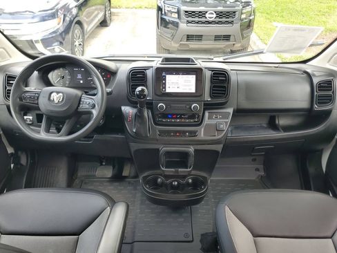 Used 2025 RAM ProMaster 3500 w/ Convenience Group FWD image 12