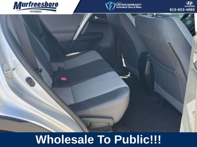 Used 2015 Toyota RAV4 XLE FWD image 21