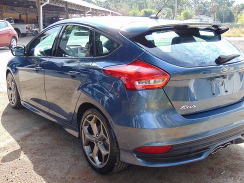 Used 2018 Ford Focus ST image 4