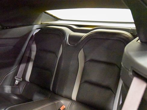 Used 2017 Chevrolet Camaro SS image 4