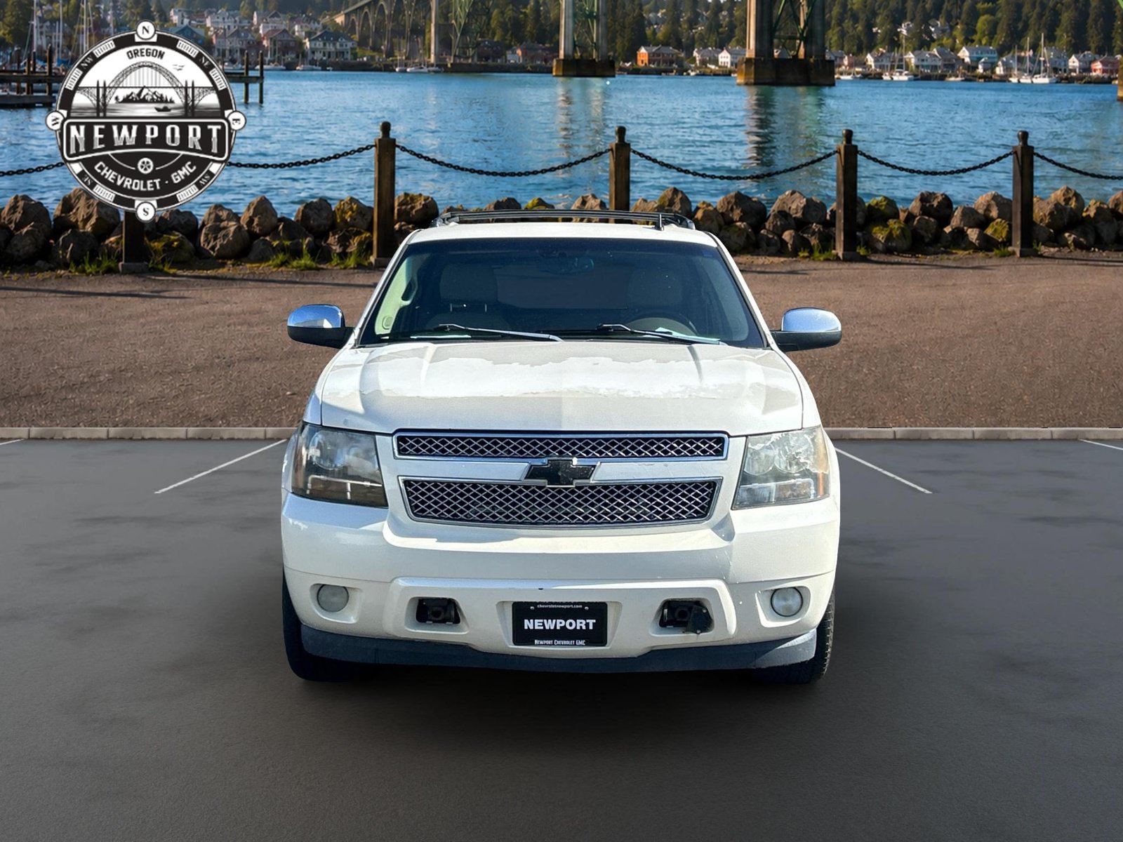 Used 2009 Chevrolet Avalanche LTZ AWD/4WD image 2