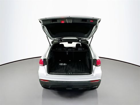 Used 2020 Mercedes-Benz GLC 300 image 28