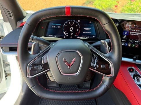 Used 2022 Chevrolet Corvette Stingray Preferred Cpe w/ Z51 Performance Package RWD image 17