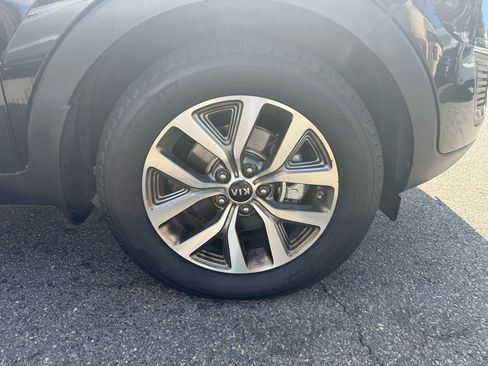 Used 2015 Kia Sportage LX image 18