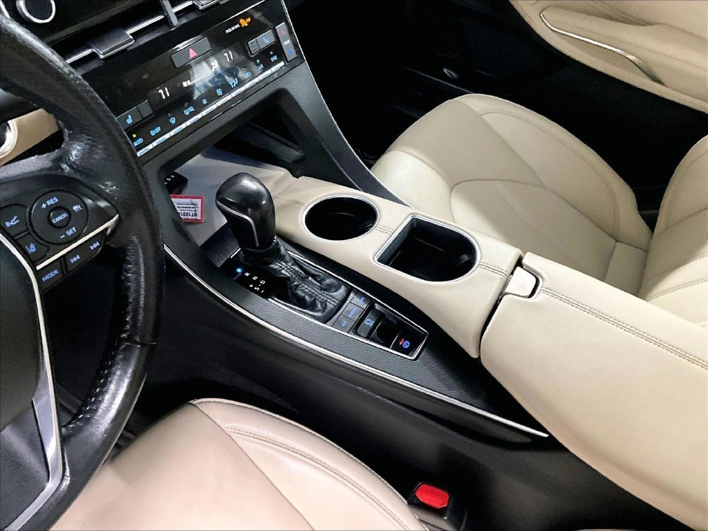 Used 2021 Toyota Avalon XLE AWD/4WD image 20