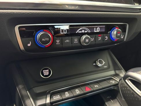 Used 2025 Audi Q3 2.0T Premium Plus image 44
