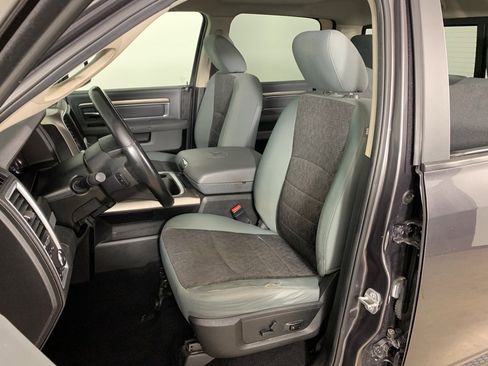 Used 2018 RAM 1500 Big Horn image 29