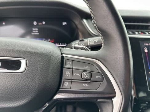 Used 2022 Jeep Grand Cherokee L Laredo w/ Luxury Tech Group I image 8