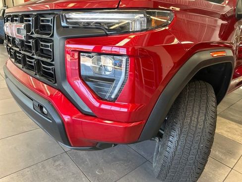 Used 2023 GMC Canyon Elevation w/ Convenience Package AWD/4WD image 18