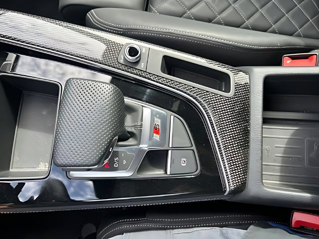Used 2023 Audi S4 Premium Plus w/ Premium Plus Package AWD/4WD image 34